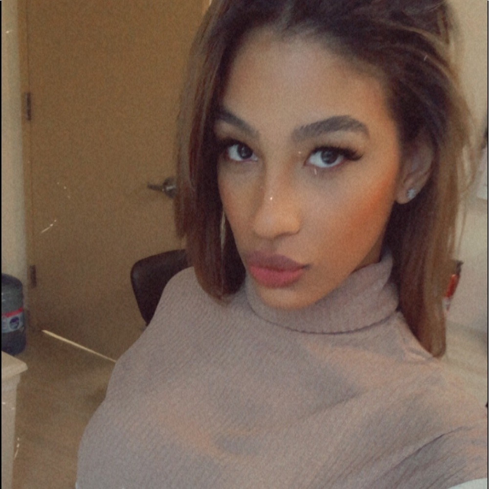 Meet your Posher, Wendylee